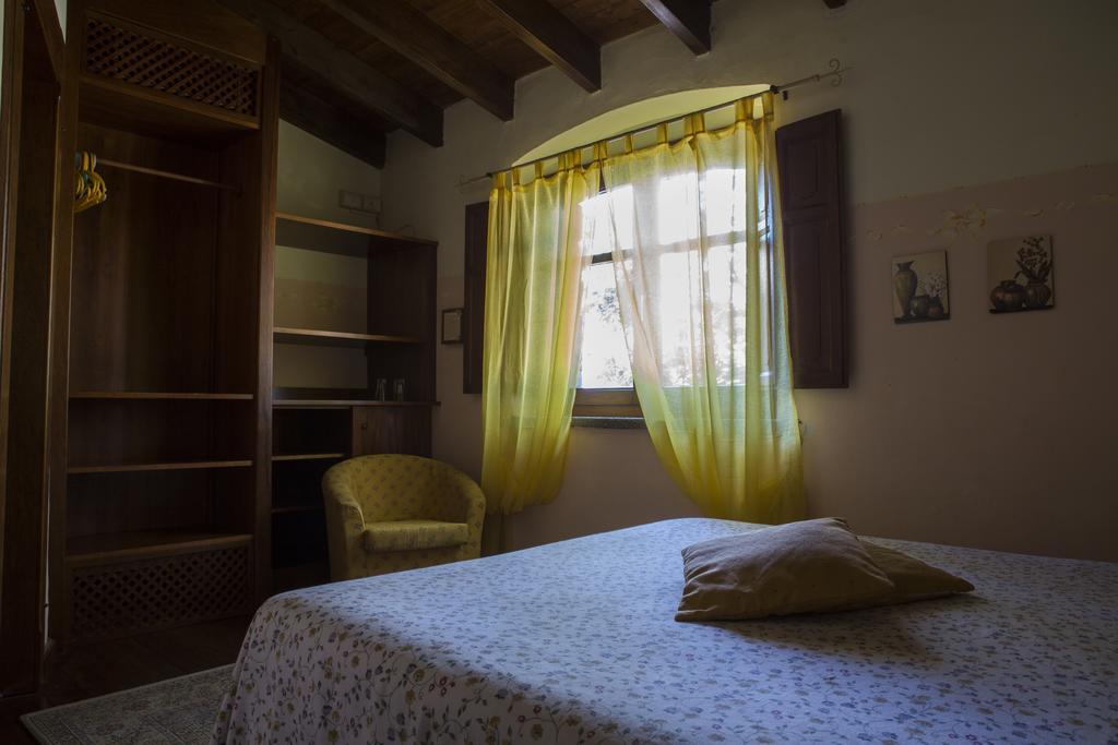 Country Hotel Mandra Edera Abbasanta Habitación foto