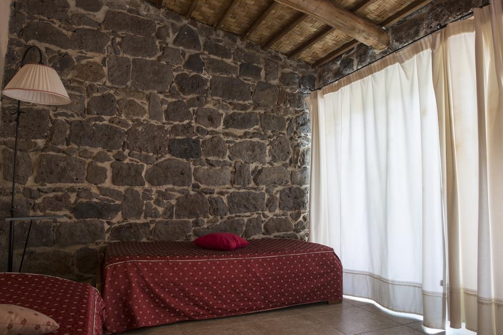 Country Hotel Mandra Edera Abbasanta Habitación foto